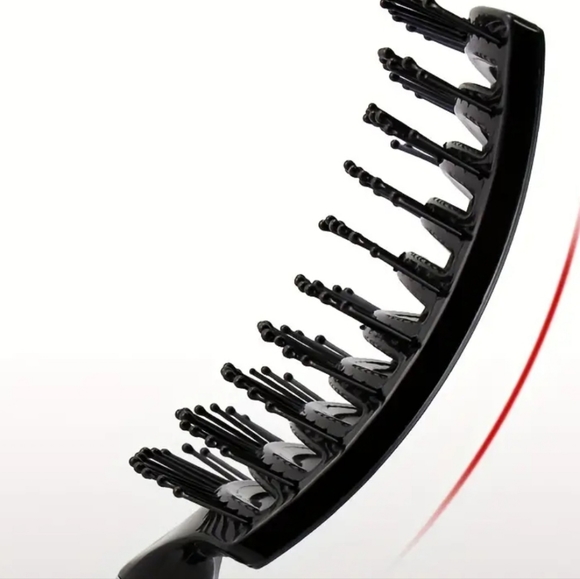 Tangle Free Curved Hair Brush - Picture 3 of 4